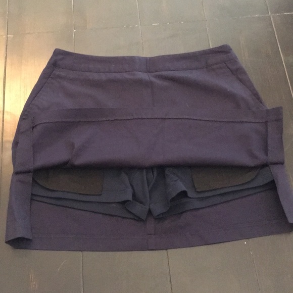 Adidas stretch golf skort-size 8 - Picture 2 of 3